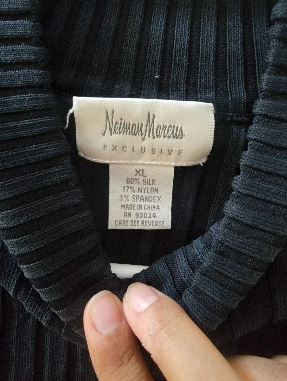 Neiman Marcus Women Ribbed High Neck Long Sleeve Top Black Size XL
